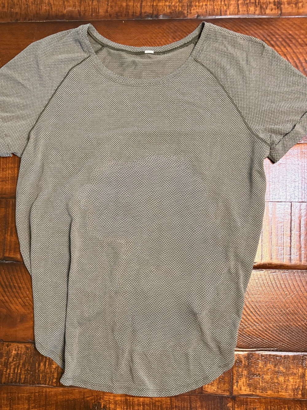 lululemon athletica Women's Short Sleeve Crew Tee in Olive Green